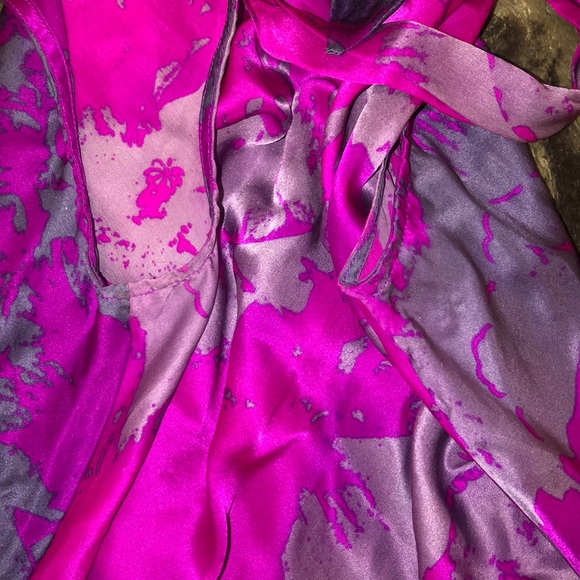 CAbi 100% Silk Sleeveless Blouse M Beautiful - Picture 4 of 5